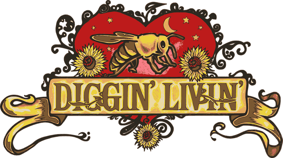 Diggin' Livin' Bee Products, Natural Market and Organic Cafe in Cave Junction Oregon